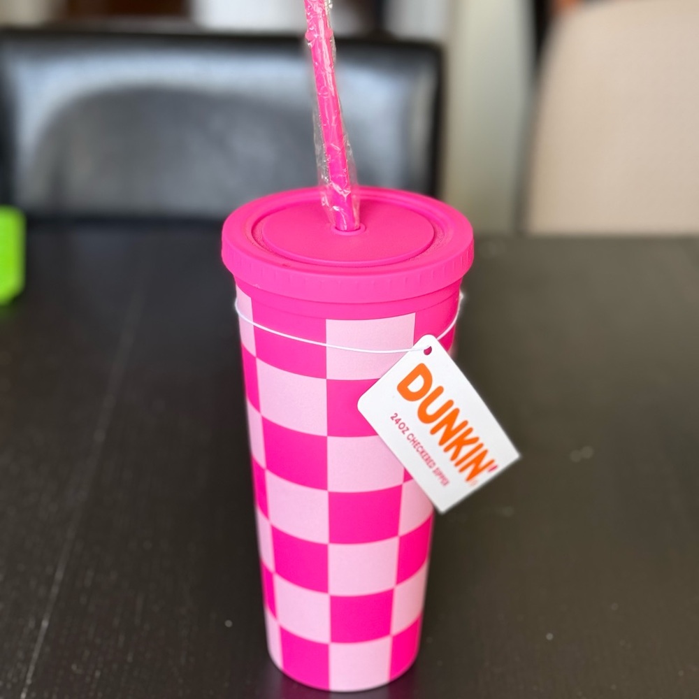 Dunkin’ Checkered Sipper Cold Cup - Pink 24 oz NWT